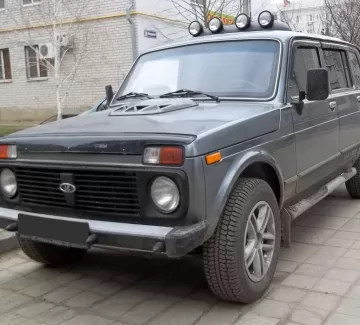 Купить ВАЗ (LADA) 2123 Нива 1700 см3 МКПП (79 л.с.) Бензин инжектор в Кропоткин: цвет серебро Внедорожник 2009 года по цене 275000 рублей, объявление №3301 на сайте Авторынок23