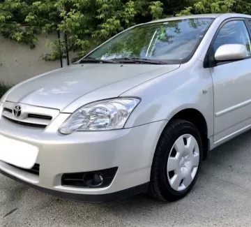 Купить Toyota Corolla 1600 см3 АКПП (110 л.с.) Бензин инжектор в Тбилисская: цвет Серебряный Хетчбэк 2005 года по цене 200000 рублей, объявление №21888 на сайте Авторынок23