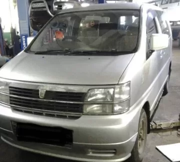 Купить Nissan Caravan Elgrand 3500 см3 АКПП (150 л.с.) Дизельный в Горячий ключ: цвет Серебристый Универсал 1997 года по цене 520000 рублей, объявление №18945 на сайте Авторынок23 Купить Nissan Caravan Elgrand 3500 см3 АКПП (150 л.с.) Дизельный в Горячий ключ: цвет Серебристый Универсал 1997 года по цене 520000 рублей, объявление №18945 на сайте Авторынок23