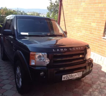 Купить Land Rover Discovery 3 2700 см3 АКПП (190 л.с.) Дизель в Новороссийск: цвет черный Внедорожник 2008 года по цене 950000 рублей, объявление №1864 на сайте Авторынок23