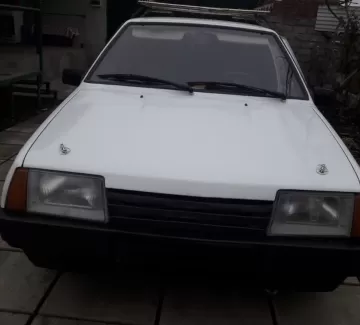 Купить ВАЗ (LADA) 21099 1500 см3 МКПП (70 л.с.) Бензин карбюратор в Кореновск: цвет Белый Седан 2000 года по цене 175000 рублей, объявление №20447 на сайте Авторынок23