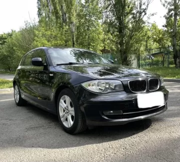 Купить BMW 118i 2000 см3 АКПП (156 л.с.) Бензин инжектор в Тимашевск : цвет Черный Хетчбэк 2007 года по цене 345000 рублей, объявление №21727 на сайте Авторынок23