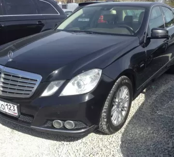 Купить Mercedes-Benz E 212 2200 см3 АКПП (150 л.с.) Дизель турбонаддув в Новороссийск: цвет черный Седан 2009 года по цене 1030000 рублей, объявление №1024 на сайте Авторынок23