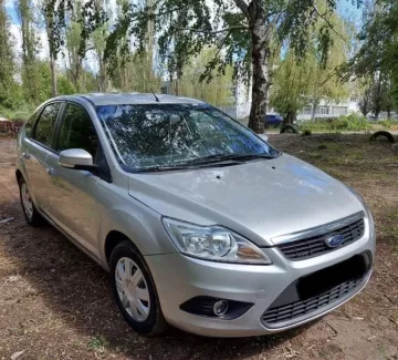 Купить Ford Focus 1600 см3 МКПП (100 л.с.) Бензин карбюратор в Нижнебаканская: цвет Серебристый Хетчбэк 2011 года по цене 295000 рублей, объявление №24989 на сайте Авторынок23