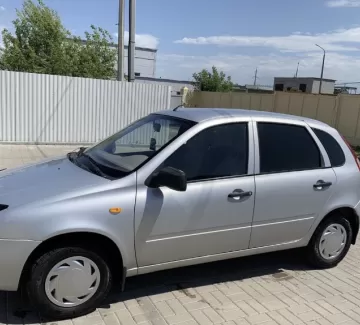 Купить ВАЗ (LADA) Kalina 1600 см3 МКПП (90 л.с.) Бензин инжектор в Кропоткин : цвет Серебряный Хетчбэк 2011 года по цене 180000 рублей, объявление №21982 на сайте Авторынок23