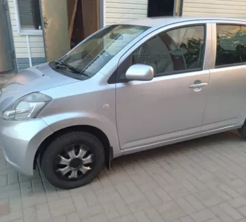 Купить Daihatsu Boon 1000 см3 АКПП (71 л.с.) Бензин инжектор в Абинск: цвет Серебристый Хетчбэк 2005 года по цене 340000 рублей, объявление №19894 на сайте Авторынок23