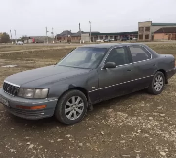 Купить Lexus LS400 4000 см3 АКПП (245 л.с.) Бензин инжектор в Крымск: цвет Чёрный Седан 1994 года по цене 490000 рублей, объявление №20656 на сайте Авторынок23