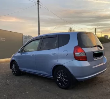 Купить Honda Fit 1300 см3 АКПП (86 л.с.) Бензин инжектор в Славянск на Кубани : цвет Синий Хетчбэк 2002 года по цене 480000 рублей, объявление №19812 на сайте Авторынок23