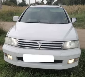 Купить Mitsubishi Chariot Grandis 2400 см3 АКПП (165 л.с.) Бензин инжектор в Лабинск : цвет Белый Минивэн 1998 года по цене 515000 рублей, объявление №22499 на сайте Авторынок23