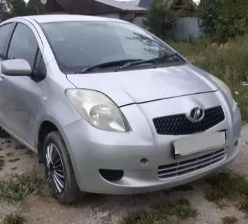 Купить Toyota Vitz 1000 см3 АКПП (71 л.с.) Бензин инжектор в Раевская: цвет Серебристый Хетчбэк 2005 года по цене 240000 рублей, объявление №22344 на сайте Авторынок23