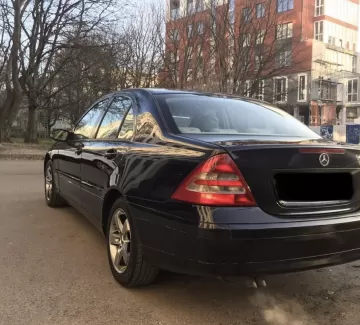 Купить Mercedes-Benz C200 1800 см3 АКПП (163 л.с.) Бензин инжектор в Новороссийск : цвет Темно синий Седан 2003 года по цене 555000 рублей, объявление №20616 на сайте Авторынок23