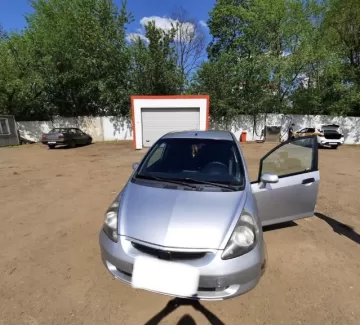 Купить Honda Jazz 1300 см3 АКПП (86 л.с.) Бензин инжектор в Армавир : цвет Серебряный Хетчбэк 2004 года по цене 370000 рублей, объявление №21771 на сайте Авторынок23