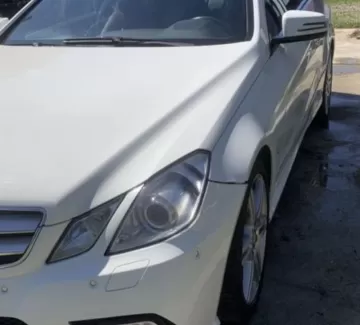 Купить Mercedes-Benz Е200 1800 см3 АКПП (184 л.с.) Бензин инжектор в Анапа: цвет Белый Купе 2012 года по цене 710000 рублей, объявление №22741 на сайте Авторынок23