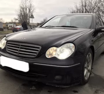 Купить Mercedes-Benz C180 1800 см3 АКПП (143 л.с.) Бензин инжектор в Тамань : цвет Черный Седан 2006 года по цене 415000 рублей, объявление №23716 на сайте Авторынок23