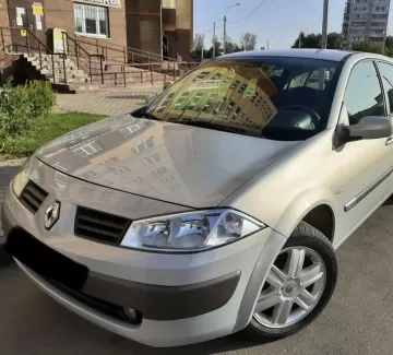 Купить Renault Megane 1600 см3 МКПП (113 л.с.) Бензин инжектор в Анапа: цвет Серебристо-зелёный Хетчбэк 2003 года по цене 260000 рублей, объявление №19933 на сайте Авторынок23