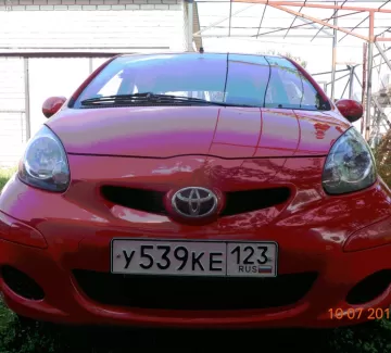 Купить Toyota Aygo 1000 см3 МКПП (68 л.с.) Бензин инжектор в Краснодар: цвет красный Хетчбэк 2009 года по цене 340000 рублей, объявление №1702 на сайте Авторынок23