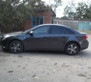 Купить Chevrolet Cruze 1600 см3 МКПП (109 л.с.) Бензин инжектор в Краснодар: цвет серый металлик Седан 2010 года по цене 450000 рублей, объявление №4904 на сайте Авторынок23 Купить Chevrolet Cruze 1600 см3 МКПП (109 л.с.) Бензин инжектор в Краснодар: цвет серый металлик Седан 2010 года по цене 450000 рублей, объявление №4904 на сайте Авторынок23