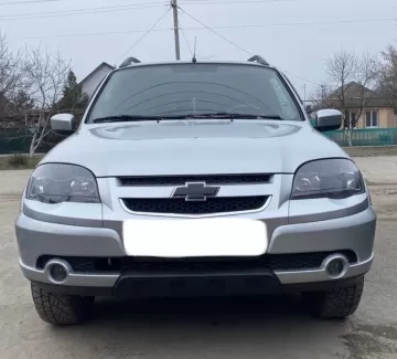 Купить ВАЗ (LADA) Chevrolet 1700 см3 МКПП (80 л.с.) Бензин инжектор в Витязево: цвет Серебряный Универсал 2009 года по цене 215000 рублей, объявление №24397 на сайте Авторынок23 Купить ВАЗ (LADA) Chevrolet 1700 см3 МКПП (80 л.с.) Бензин инжектор в Витязево: цвет Серебряный Универсал 2009 года по цене 215000 рублей, объявление №24397 на сайте Авторынок23