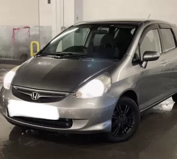 Купить Honda Fit 1300 см3 АКПП (86 л.с.) Бензин инжектор в Сергиевская: цвет Серый Хетчбэк 2001 года по цене 385000 рублей, объявление №24440 на сайте Авторынок23