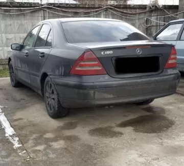 Купить Mercedes-Benz C200 1800 см3 АКПП (163 л.с.) Бензин инжектор в Славянск на Кубани : цвет Чёрный Седан 2003 года по цене 525000 рублей, объявление №20610 на сайте Авторынок23