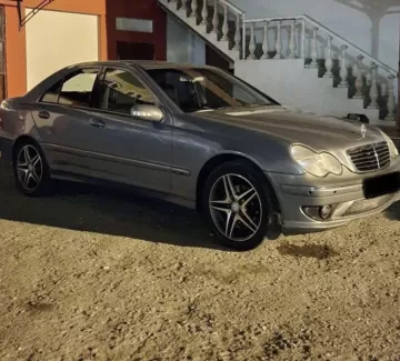 Купить Mercedes-Benz C200 1800 см3 АКПП (163 л.с.) Бензин инжектор в Архипо Осиповка : цвет Серый Седан 2003 года по цене 525000 рублей, объявление №20619 на сайте Авторынок23