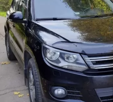 Купить Volkswagen Tiguan 2000 см3 АКПП (170 л.с.) Бензин инжектор в Анастасиевская: цвет Черный Универсал 2012 года по цене 215000 рублей, объявление №22748 на сайте Авторынок23