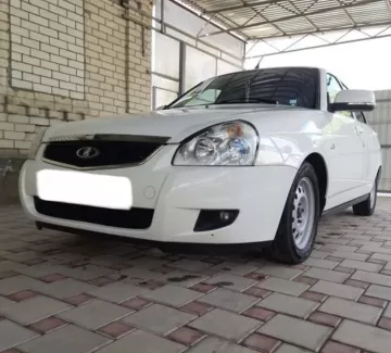 Купить ВАЗ (LADA) Priora 1600 см3 МКПП (106 л.с.) Бензин инжектор в Роговская : цвет Белый Седан 2014 года по цене 185000 рублей, объявление №21872 на сайте Авторынок23