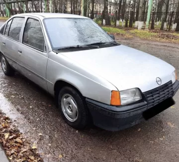 Купить Opel Kadett 1300 см3 МКПП (75 л.с.) Бензин карбюратор в Темрюк: цвет Серебряный Хетчбэк 1985 года по цене 290000 рублей, объявление №20203 на сайте Авторынок23