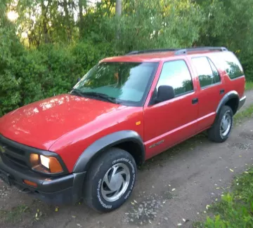 Купить Chevrolet Blazer 4300 см3 АКПП (190 л.с.) Бензин инжектор в Санкт-Петербург: цвет Красный Внедорожник 1995 года по цене 280000 рублей, объявление №13688 на сайте Авторынок23