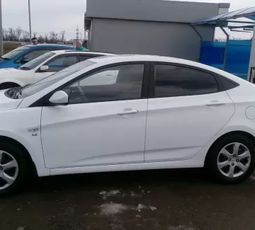 Купить Hyundai Solaris 1600 см3 МКПП (123 л.с.) Бензин компрессор в Краснодар : цвет Белый Седан 2014 года по цене 535000 рублей, объявление №10893 на сайте Авторынок23 Купить Hyundai Solaris 1600 см3 МКПП (123 л.с.) Бензин компрессор в Краснодар : цвет Белый Седан 2014 года по цене 535000 рублей, объявление №10893 на сайте Авторынок23