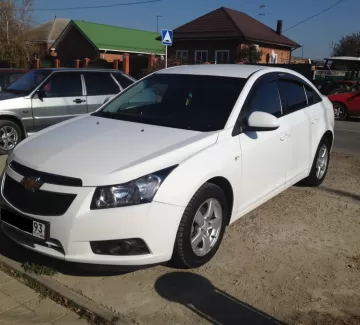 Купить Chevrolet Cruze 1600 см3 МКПП (109 л.с.) Бензин инжектор в КРАСНОДАР: цвет белый Седан 2012 года по цене 487000 рублей, объявление №2746 на сайте Авторынок23