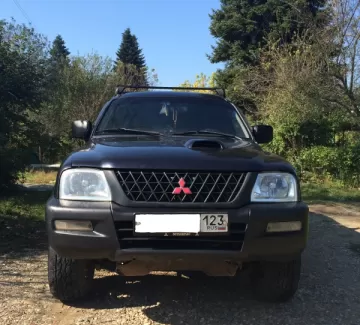 Купить Mitsubishi L200 2500 см3 МКПП (99 л.с.) Дизель турбонаддув в г. Хадыженск: цвет синий Пикап 2003 года по цене 475000 рублей, объявление №564 на сайте Авторынок23