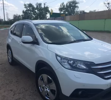 Купить Honda CR-V 2 см3 МКПП (150 л.с.) Бензин инжектор в Кропоткин: цвет белый перламутр Кроссовер 2013 года по цене 1250000 рублей, объявление №4650 на сайте Авторынок23