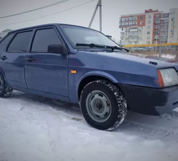 Купить ВАЗ (LADA) 2109 - 1600 см3 МКПП (81 л.с.) Бензин инжектор в Сочи: цвет синий Хетчбэк 2004 года по цене 139000 рублей, объявление №13032 на сайте Авторынок23