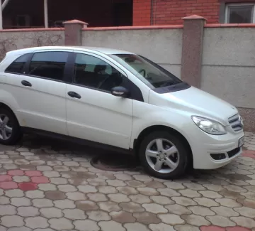 Купить Mercedes-Benz B-170 1700 см3 АКПП (116 л.с.) Бензин инжектор в Краснодар: цвет Белый Универсал 2007 года по цене 500000 рублей, объявление №1837 на сайте Авторынок23