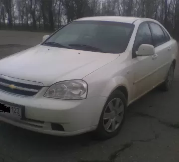 Купить Chevrolet Lacetti 1400 см3 МКПП (95 л.с.) Бензин инжектор в Краснодар: цвет белый Седан 2012 года по цене 390000 рублей, объявление №3759 на сайте Авторынок23