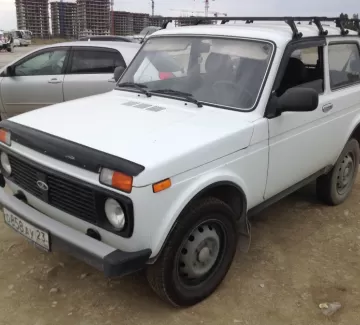 Купить ВАЗ (LADA) NIVA 4х4 1700 см3 МКПП (80 л.с.) Бензин инжектор в Новороссийск: цвет белый Внедорожник 2012 года по цене 310000 рублей, объявление №1626 на сайте Авторынок23