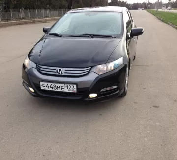 Купить Honda Insight 1300 см3 CVT (88 л.с.) Гибридный бензиновый в Краснодар: цвет Черный Комби 2009 года по цене 530000 рублей, объявление №13162 на сайте Авторынок23