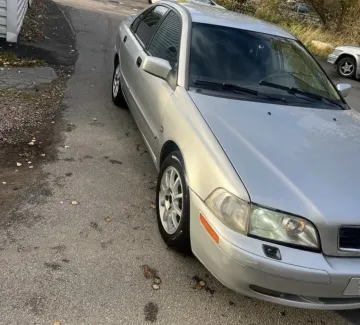 Купить Volvo S 40 1800 см3 АКПП (122 л.с.) Бензин инжектор в Воронежская: цвет серый Седан 2004 года по цене 377000 рублей, объявление №27265 на сайте Авторынок23 Купить Volvo S 40 1800 см3 АКПП (122 л.с.) Бензин инжектор в Воронежская: цвет серый Седан 2004 года по цене 377000 рублей, объявление №27265 на сайте Авторынок23