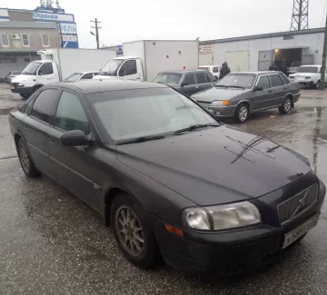 Купить Volvo S80 2000 см3 АКПП (125 л.с.) Бензин инжектор в Новороссийск: цвет черный Седан 1999 года по цене 220000 рублей, объявление №12981 на сайте Авторынок23