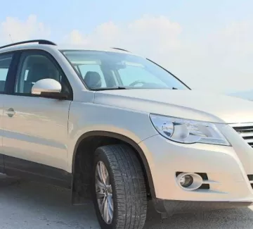 Купить Volkswagen Tiguan 1400 см3 МКПП (140 л.с.) Бензин инжектор в Новороссийск: цвет золотистый Кроссовер 2010 года по цене 730000 рублей, объявление №14349 на сайте Авторынок23 Купить Volkswagen Tiguan 1400 см3 МКПП (140 л.с.) Бензин инжектор в Новороссийск: цвет золотистый Кроссовер 2010 года по цене 730000 рублей, объявление №14349 на сайте Авторынок23