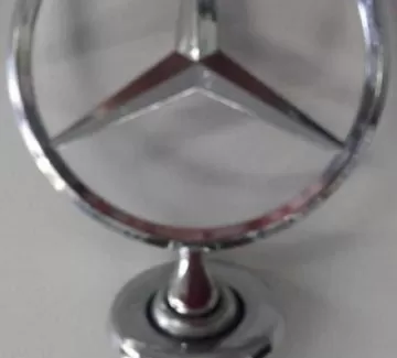 Эмблема на капот Mercedes-Benz W124 под оригинал прицел в Краснодаре Краснодар Эмблема на капот Mercedes-Benz W124 под оригинал прицел в Краснодаре Краснодар