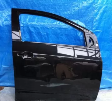 Дверь передняя правая б.у Chevrolet Aveo T300 с 2011 г. Краснодар Дверь передняя правая б.у Chevrolet Aveo T300 с 2011 г. Краснодар
