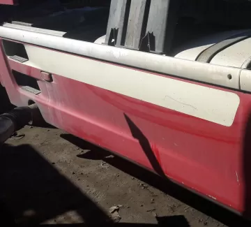 Боковой обвес со ступеньками DAF XF 95 ст. Новотитаровская Боковой обвес со ступеньками DAF XF 95 ст. Новотитаровская