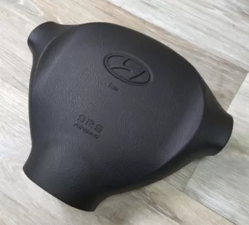 Заглушка в руль Hyundai Santa Fe (2000-2006) Краснодар Заглушка в руль Hyundai Santa Fe (2000-2006) Краснодар
