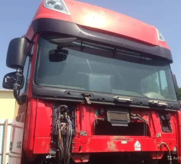 Кабина (детали кабины) Daf 105 в разборе ст. Новотитаровская Кабина (детали кабины) Daf 105 в разборе ст. Новотитаровская