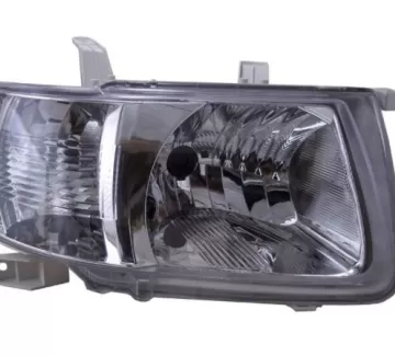 Фара TOYOTA SUCCEED 2002-2005 Краснодар