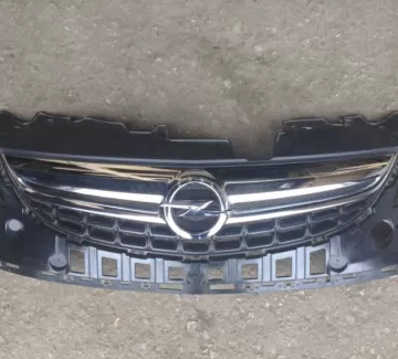 Решетка радиатора Opel Astra J хэтчбек Краснодар Решетка радиатора Opel Astra J хэтчбек Краснодар