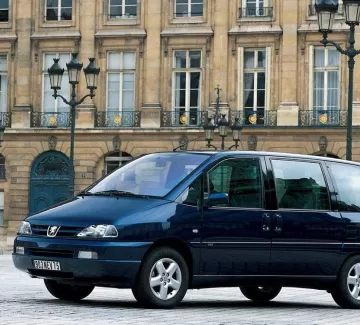 Лобовое стекло PEUGEOT 806 94-/EXPERT 96/ CITROEN EVASION/ JUMPY 94-2000 Краснодар Лобовое стекло PEUGEOT 806 94-/EXPERT 96/ CITROEN EVASION/ JUMPY 94-2000 Краснодар
