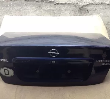 Крышка багажника Opel Vectra B седан Краснодар Крышка багажника Opel Vectra B седан Краснодар